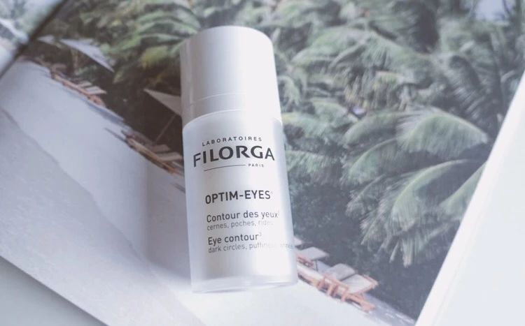 眼霜淡化黑眼圈正确使用方法,眼霜的正确使用方法去除黑眼圈