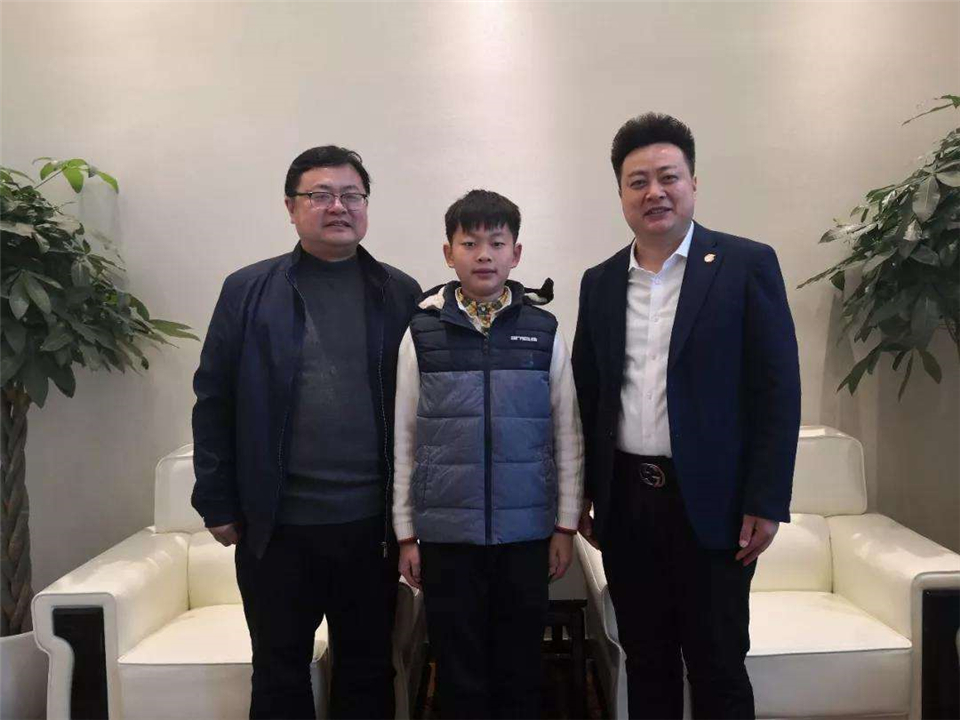 9年过去了,当年穿裤衩雪地跑步的裸跑弟,如今混得咋样了?