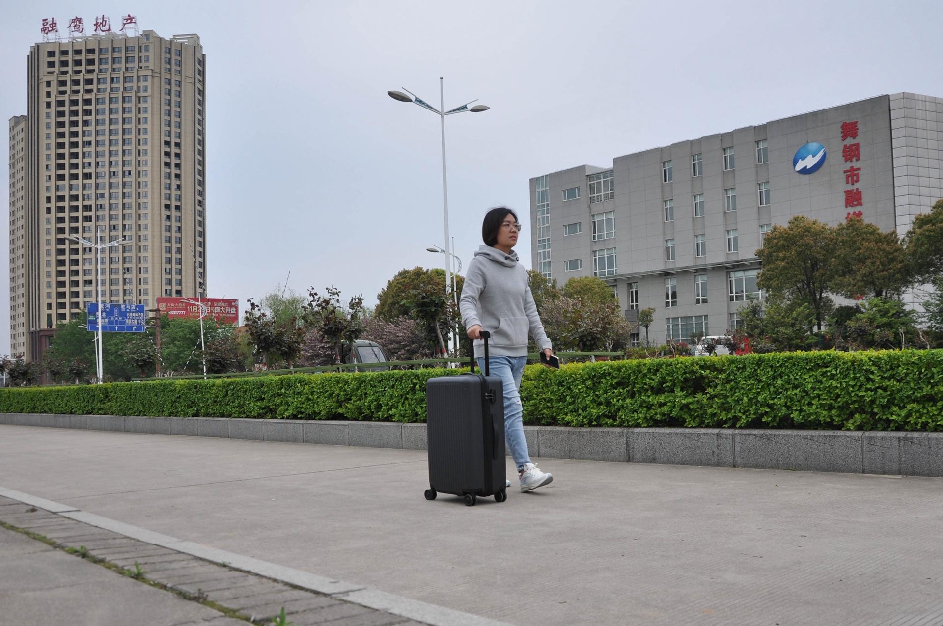 悠启旅行箱：四档拉杆设计坚韧防刮箱壳加持，24寸售348元