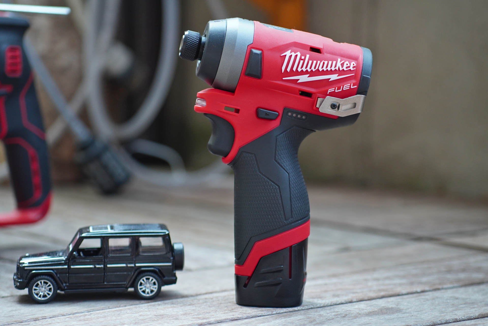 面对批钻锤，不再茫然无措，从应用场景出发选择电动工具