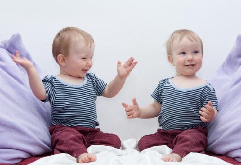 双职工家庭生两个孩子,双职工只生一个孩子