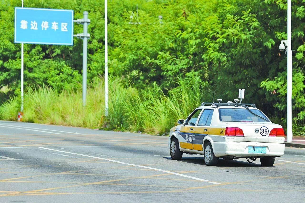 科目三感觉挺难又觉得挺简单,科目三很难考吗是什么梗