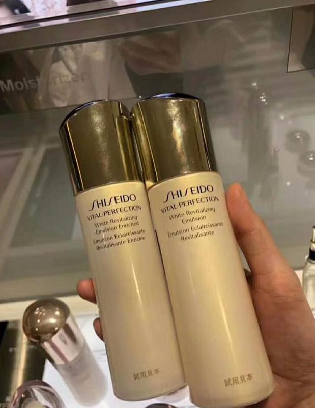 什么爽肤水比较补水保湿,哪种爽肤水补水保湿效果最好