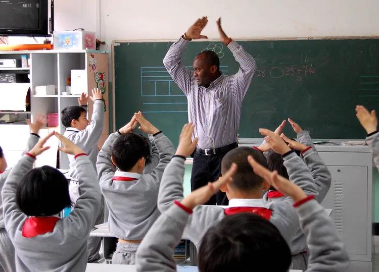 家门口的好学校,江北知易外国语什么时候放假