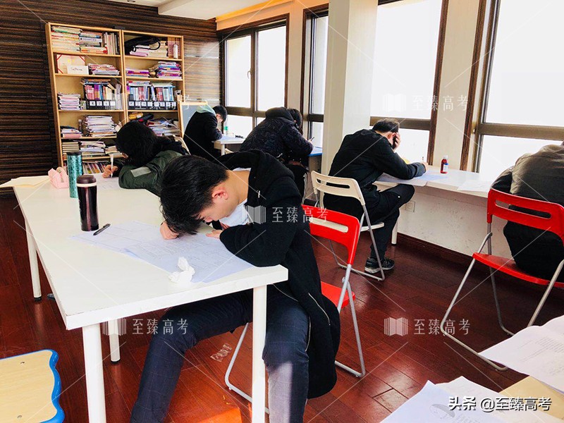 艺考复读文化课冲刺费用,复读艺考要多少钱