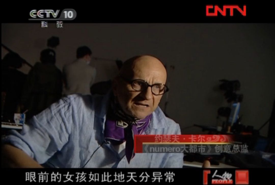 刘雯国际t台走秀视频,刘雯走t台视频