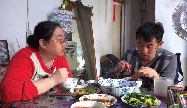 一大学生因感情受挫，遁入五台山，一心向佛，他现在状况如何？