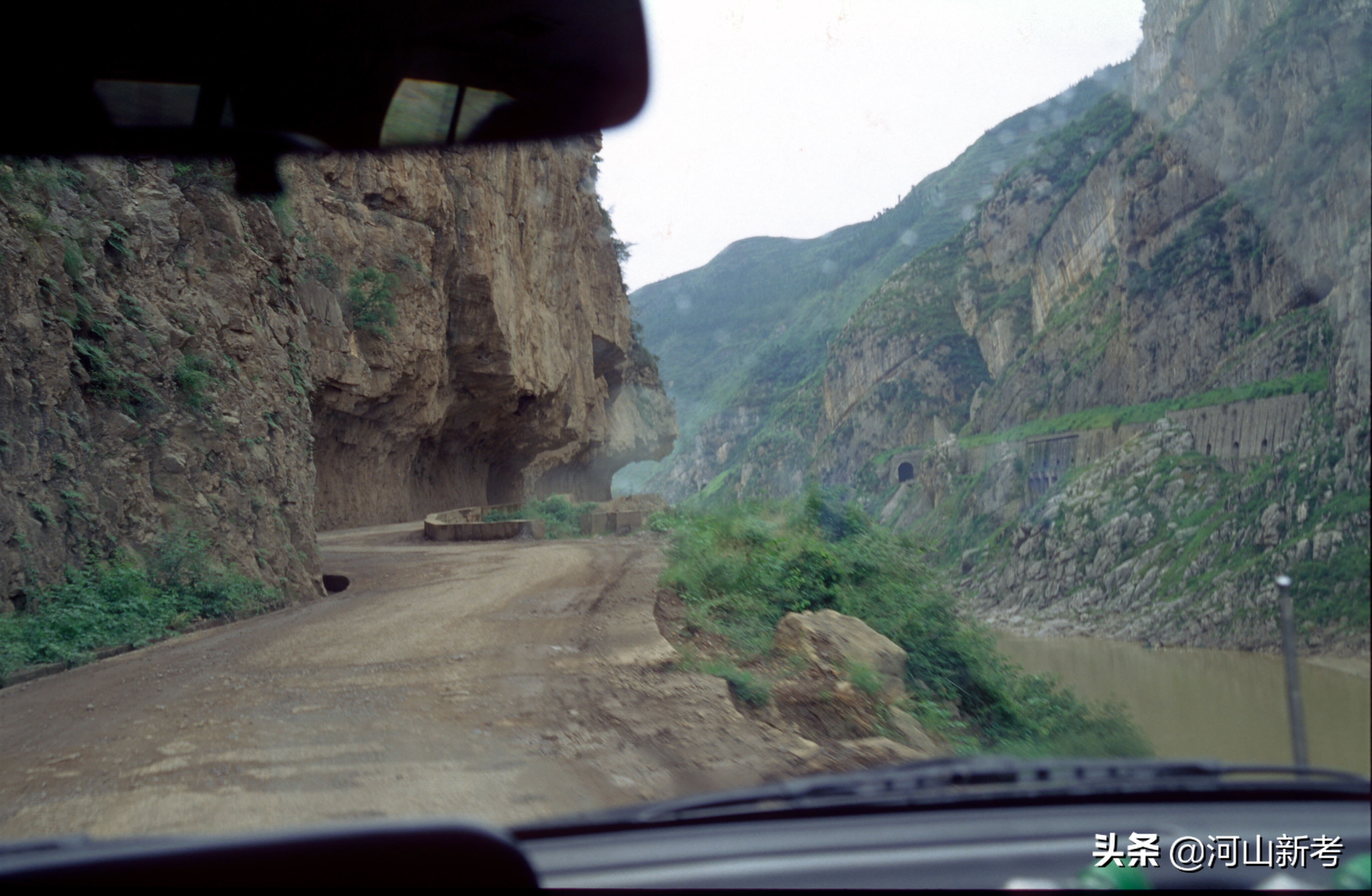 古栈道是如何修建的,古栈道是怎么建造的