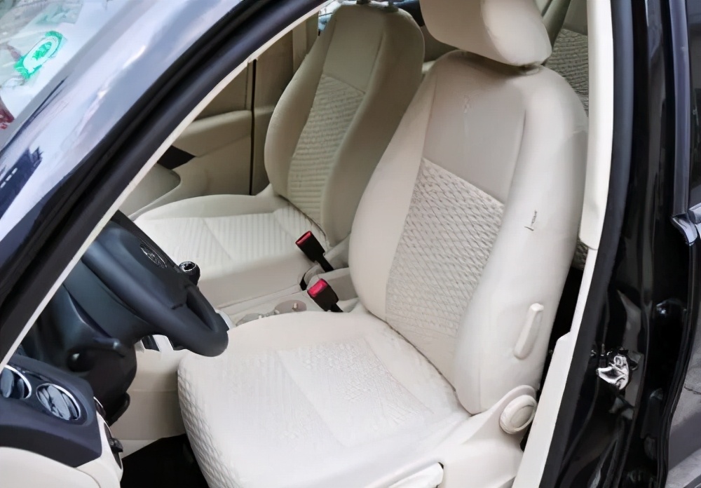 织物座椅跟真皮座椅哪个好,织物座椅好还是真皮座椅好