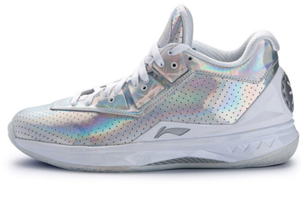 李宁回应炒鞋贩子,李宁安踏多款球鞋下架