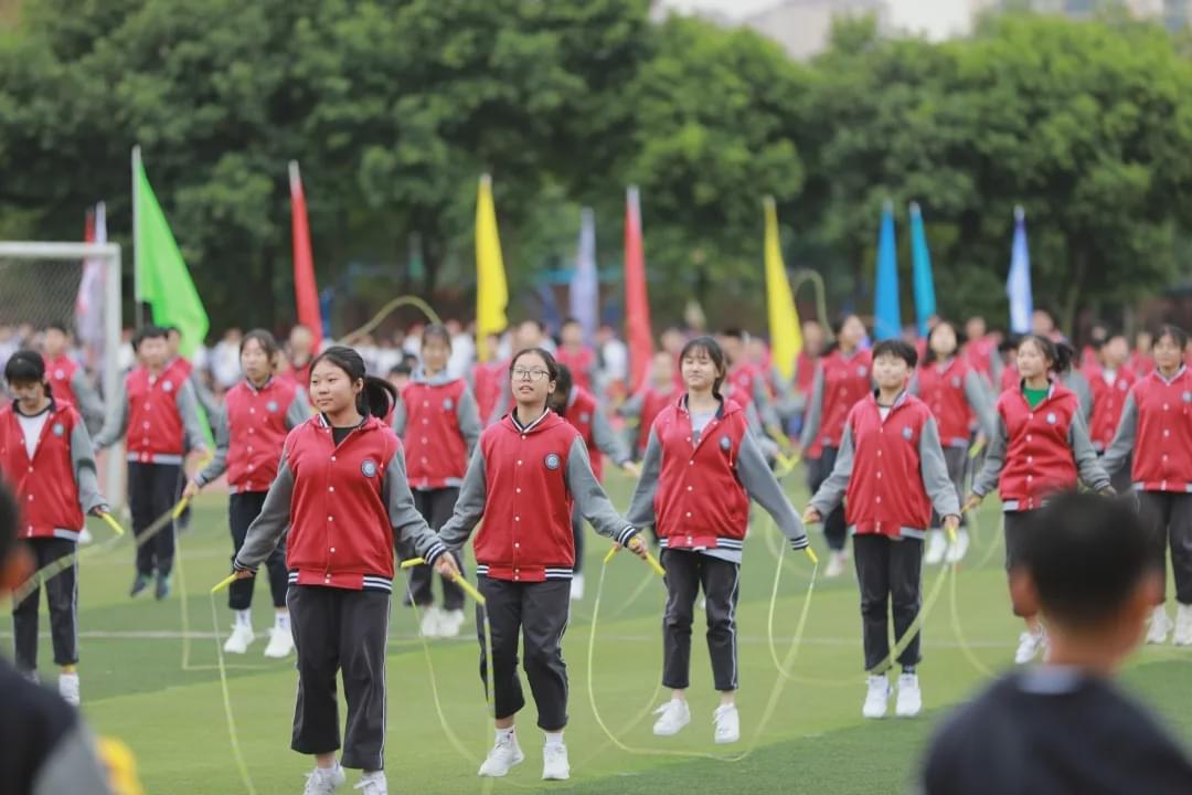 三原的“万有引力”，赢在口碑！今年高考，理科实验班班平606