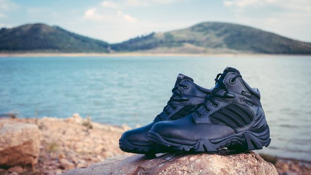 户外达人日常通勤穿的战术靴——体验BATESGX-4（E2266）战术靴