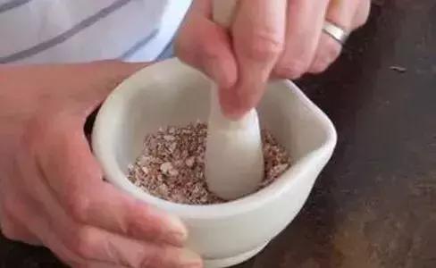 养花的盆要不要戳些洞,养花小知识小技巧大全图解