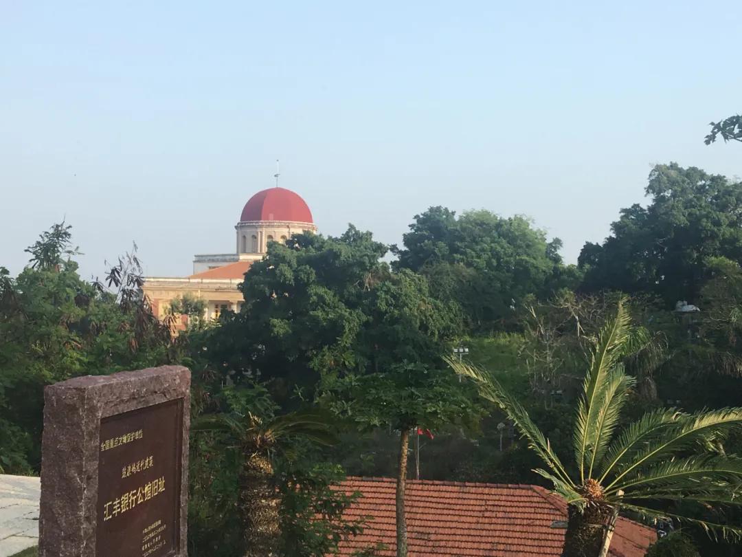 厦门最全旅游攻略！最不推荐吃住在曾厝垵，和农贸集市差不多