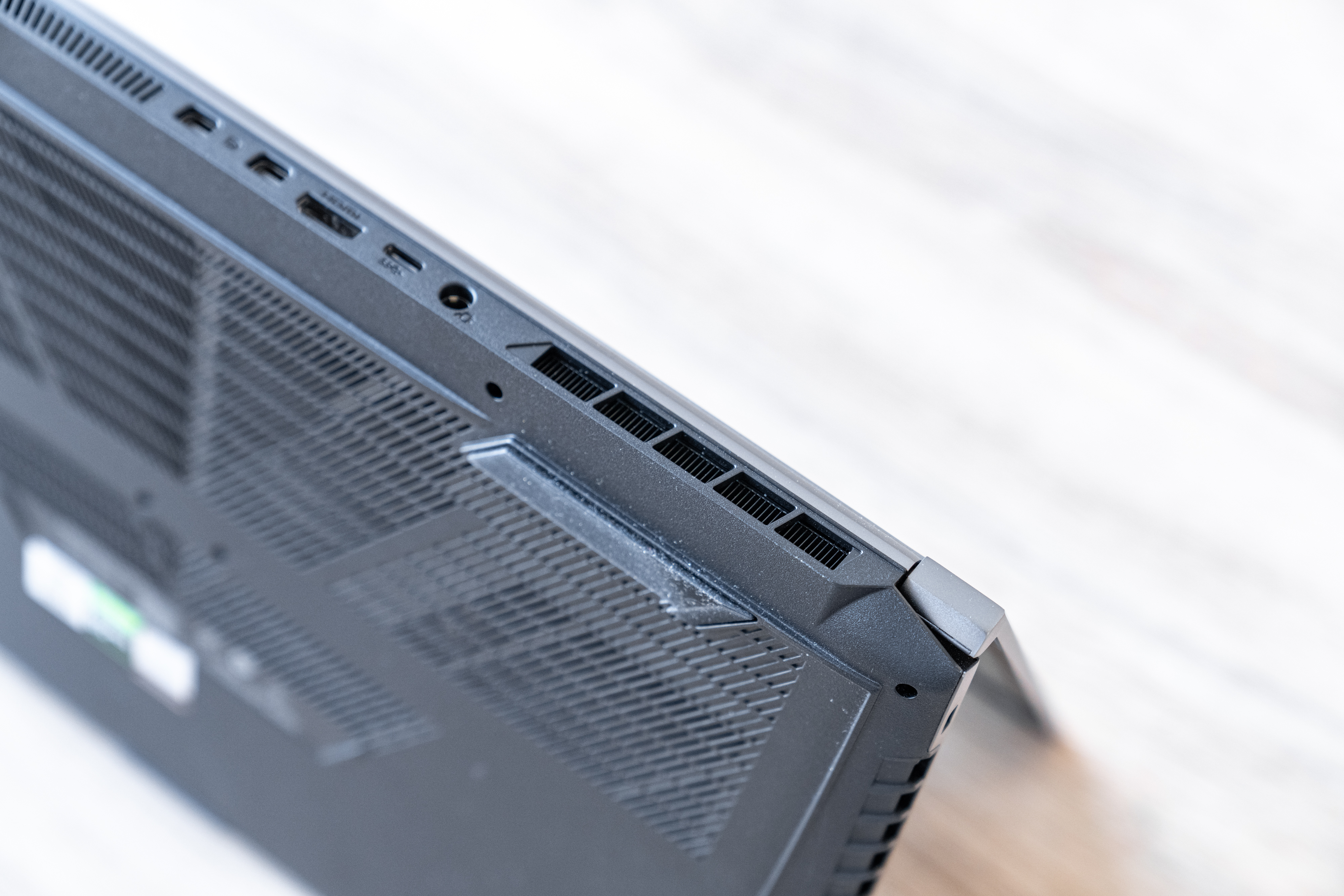 5-6K预算的性价比游戏本，机械革命Z3Air深度测评