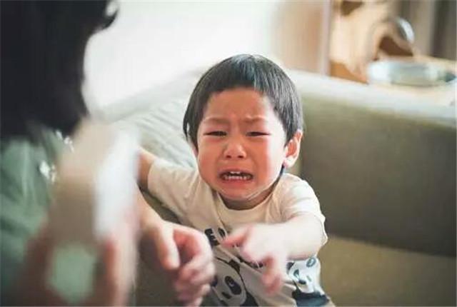 孩子生气就离家出走怎么治他,孩子离家出走必须坚决制止