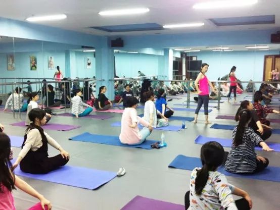 剖宫产和顺产哪个更痛,顺产和剖宫产哪个更痛