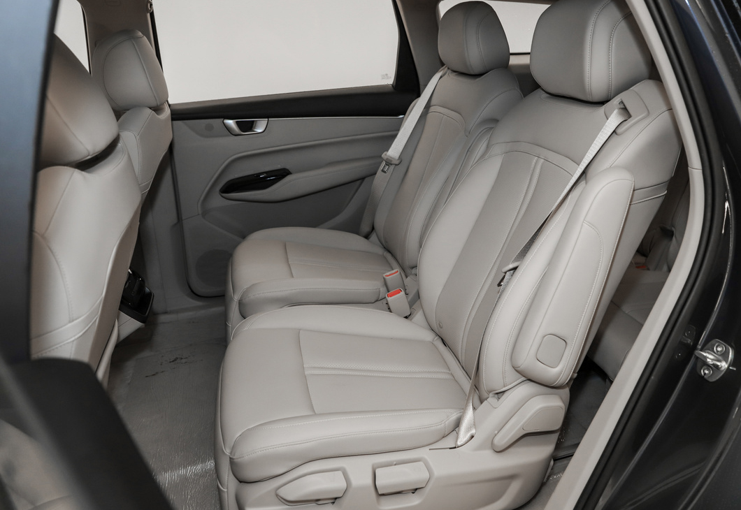 五菱凯捷七座混动最新款介绍,什么车对比五菱凯捷更好更实用