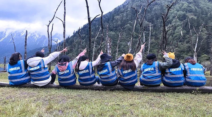 团建徒步主题聚力同行,徒步行团建活动方案