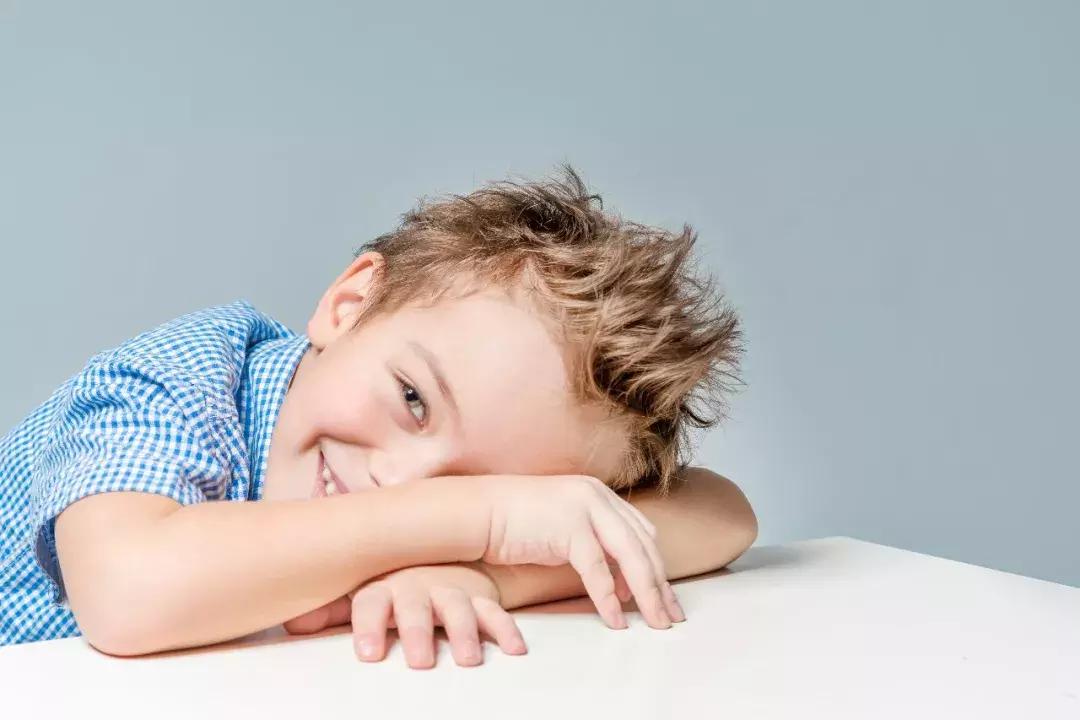 打骂妈妈的孩子怎么教育,老是忍不住打骂孩子怎么办