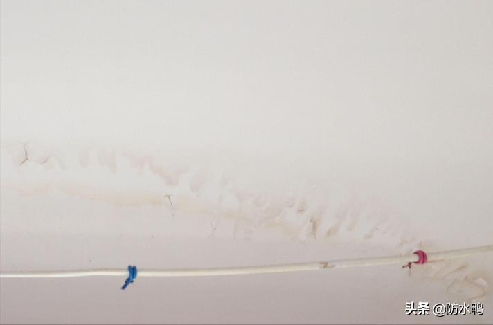 老房子屋顶漏水,到底该怎么修缮?