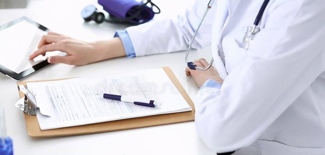 插胃管进食造成肺感染,胃管误入气管属于几级不良事件