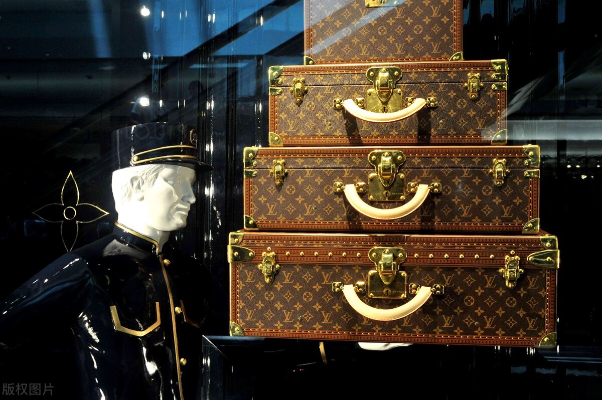 20岁少女自述：虽然他比我大20岁，但他做的这件事让我心动