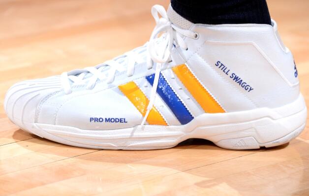 今日球场点评,今日球场球鞋推荐