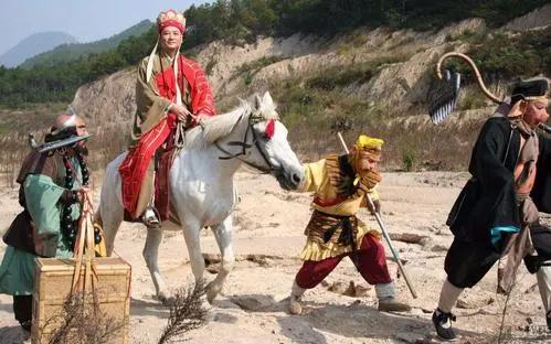 六小龄童翻车现在怎么样了,六小龄童与潘长江