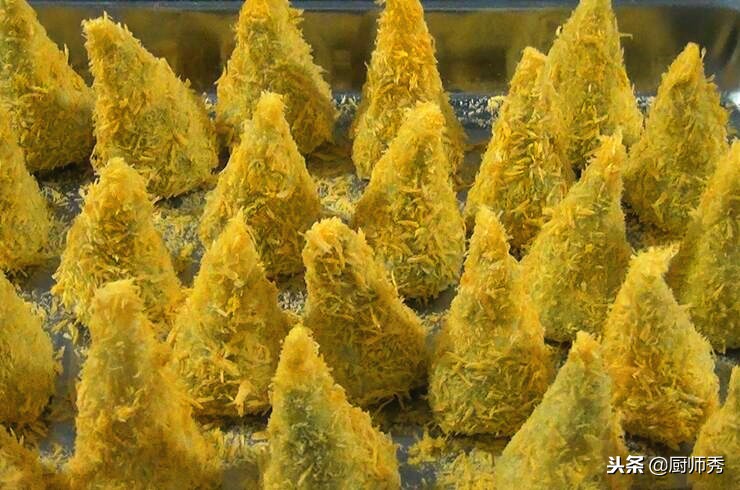 韭菜别只拿来包饺子,韭菜香菇饺子最好吃的做法