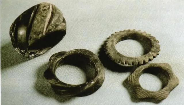 手镯有哪些种类图片,手镯种类大全图解不同材质