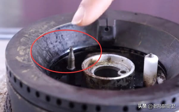 燃气灶着火正确处理方法,燃气灶一直按可以把开关按坏