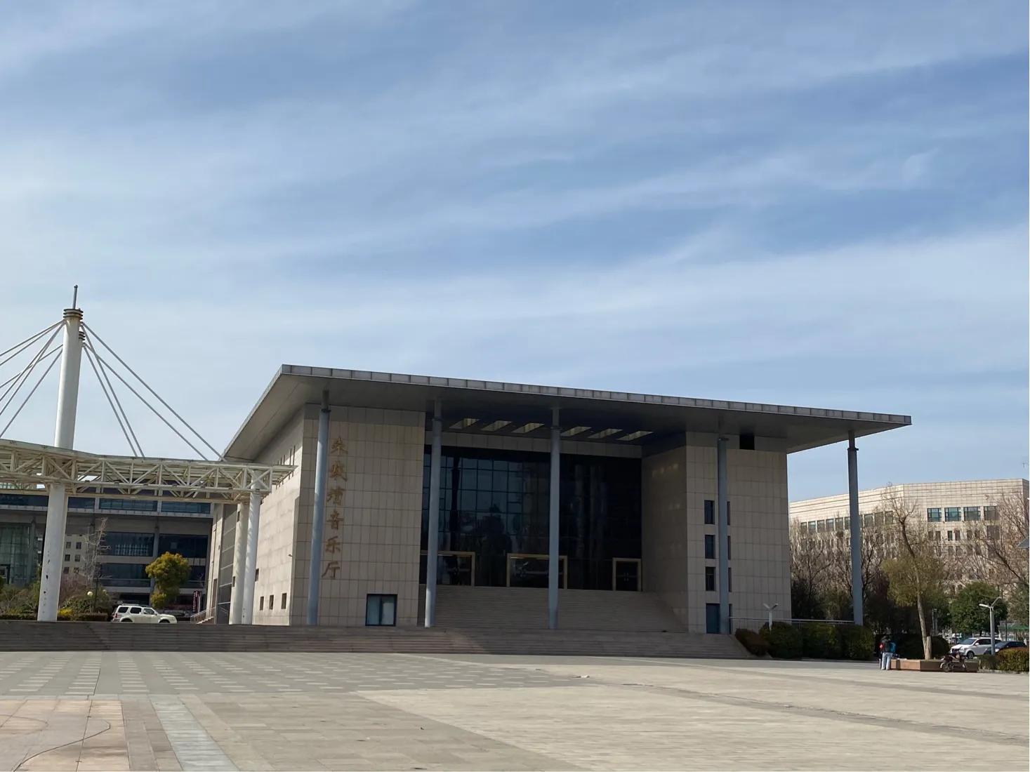 娌侀槼鏈辫浇鍫夐煶涔愬巺,鏈辫浇鍫夐煶涔愬巺闂ㄧエ