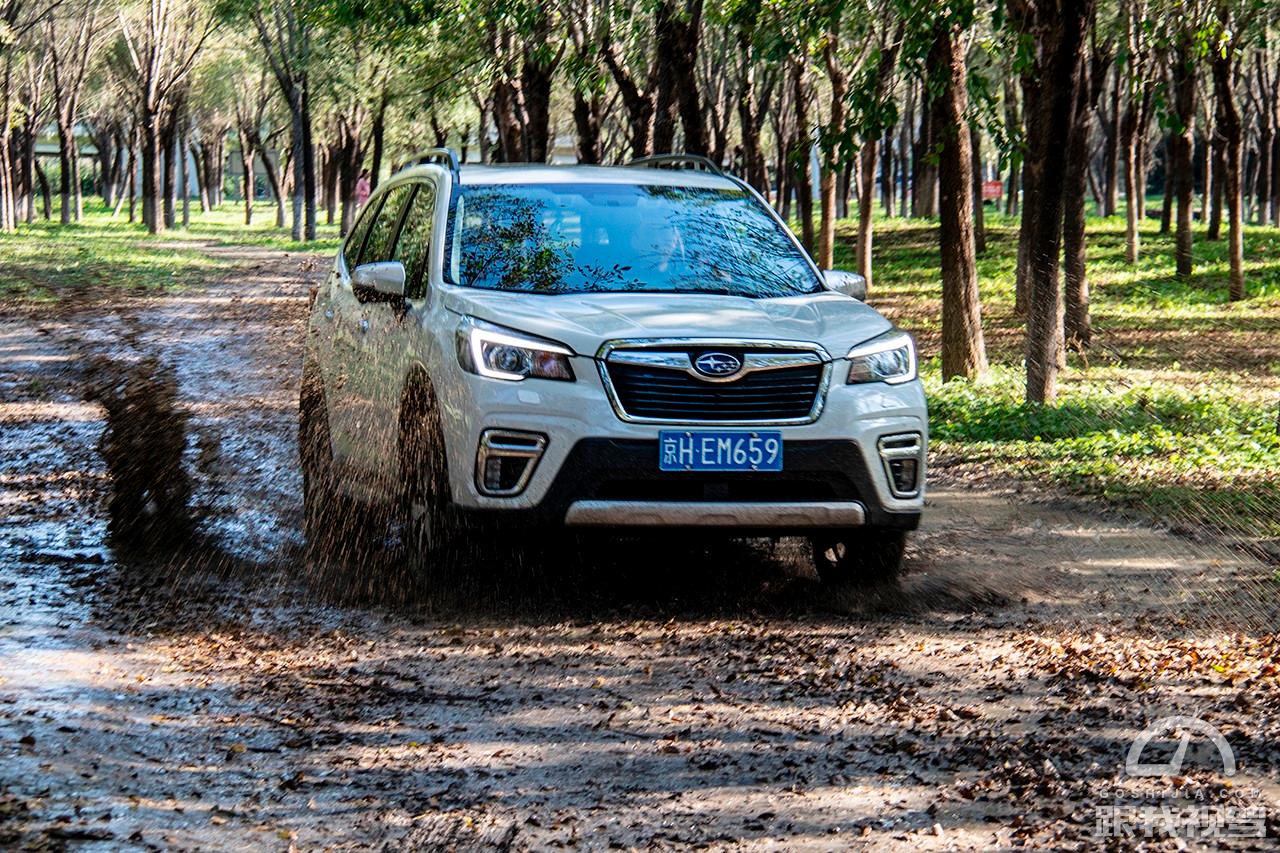 12年斯巴鲁森林人2.5试驾体验,斯巴鲁森林人试驾2011