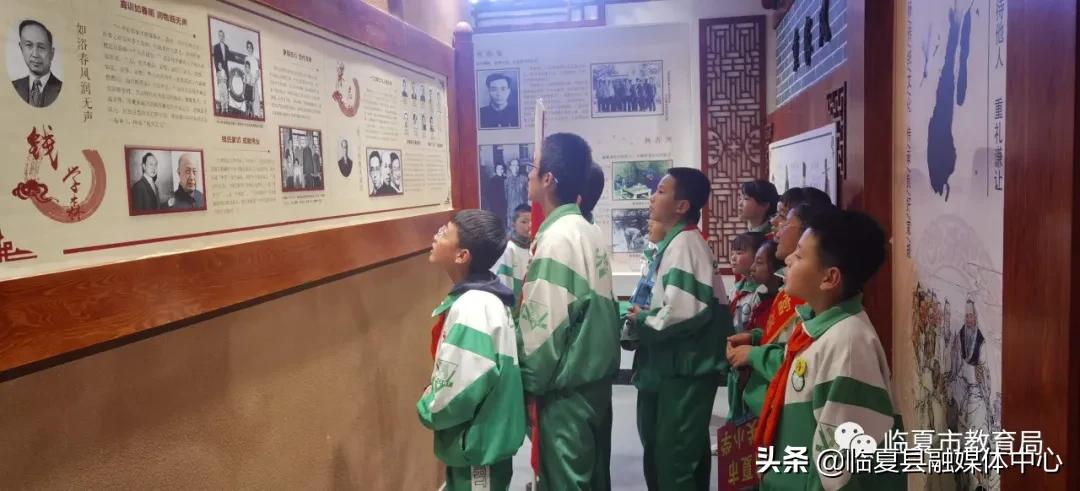 东关小学书声琅琅,传承家风家教弘扬传统美德