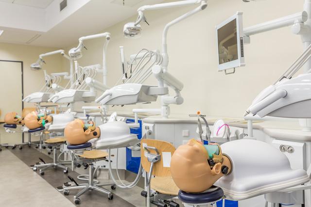 牙科前台一天的工作感悟,牙科员工的主动性表现在哪方面