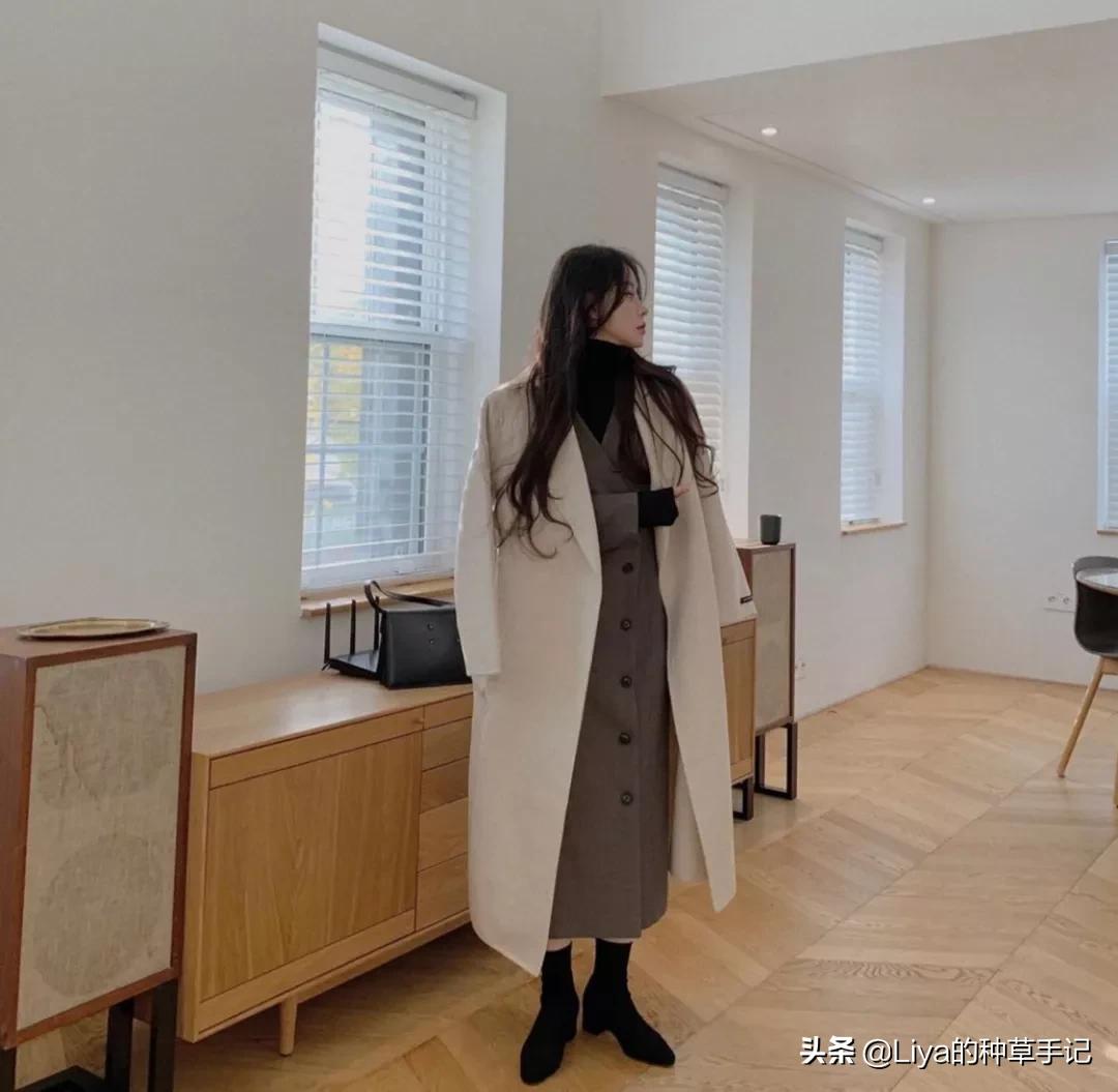别再穿高跟鞋了，大衣+4双鞋，正火