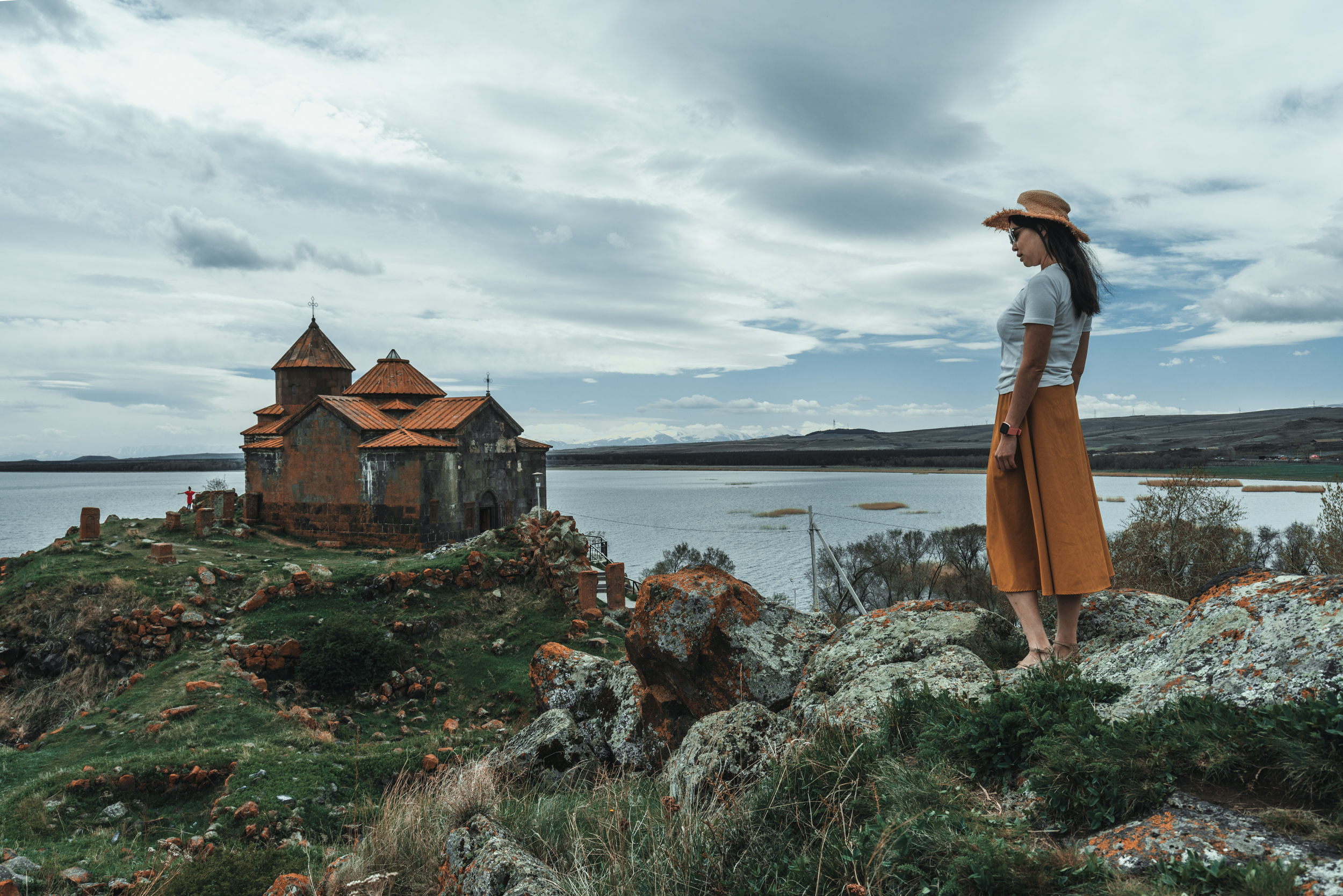 高加索的明镜，万里丝路穿过的闪亮珍珠，如今是拍照的圣地