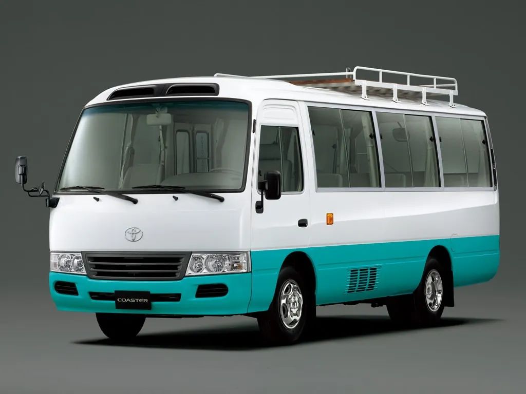 真考斯特和仿考斯特,丰田考斯特各个版本