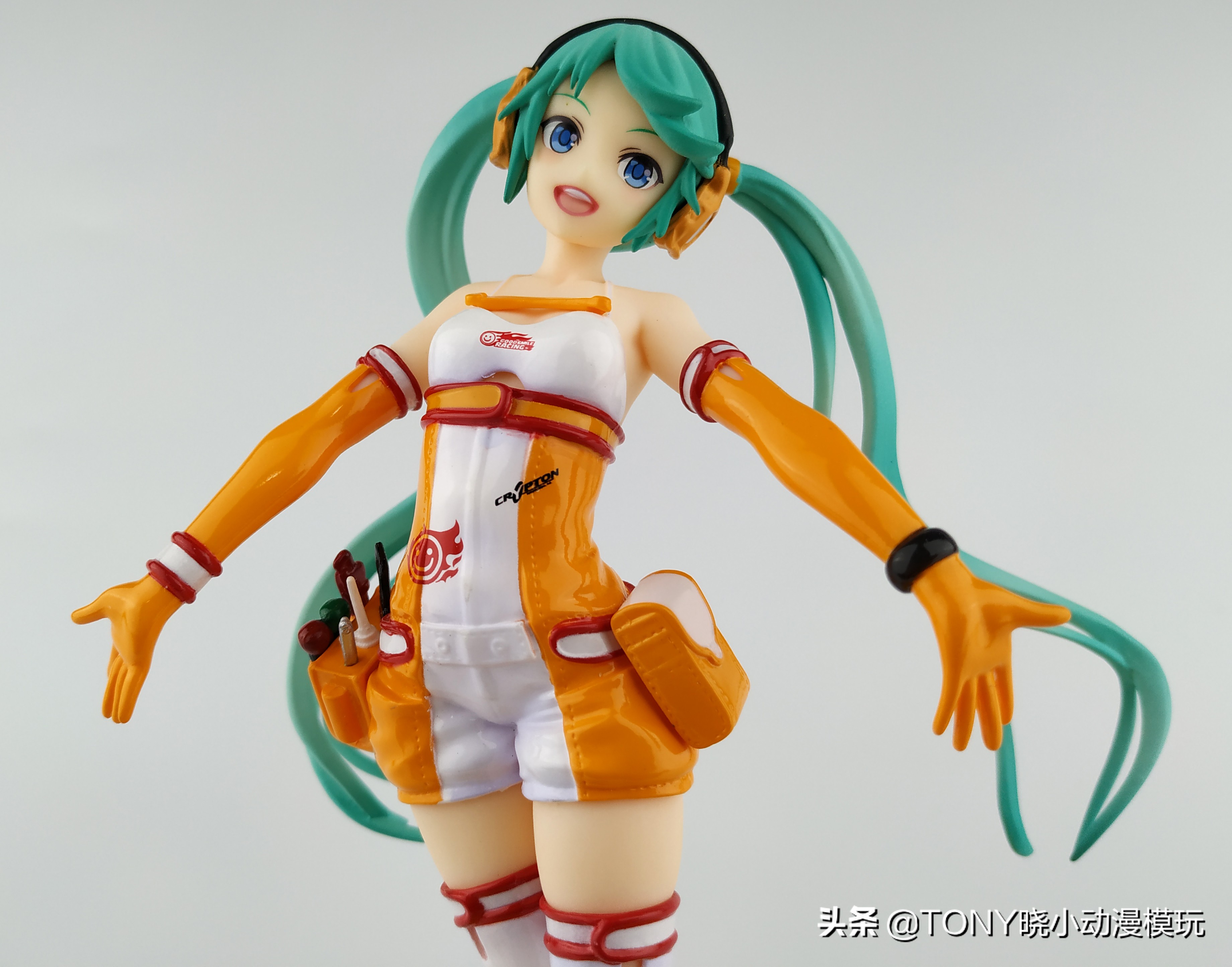 2020初音未来gsc手办可动,2016初音未来赛车服手办