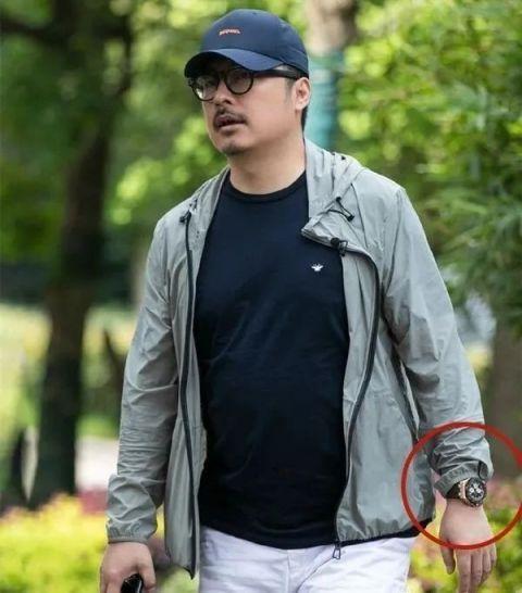 李湘的行头,李湘高调现身气场十足