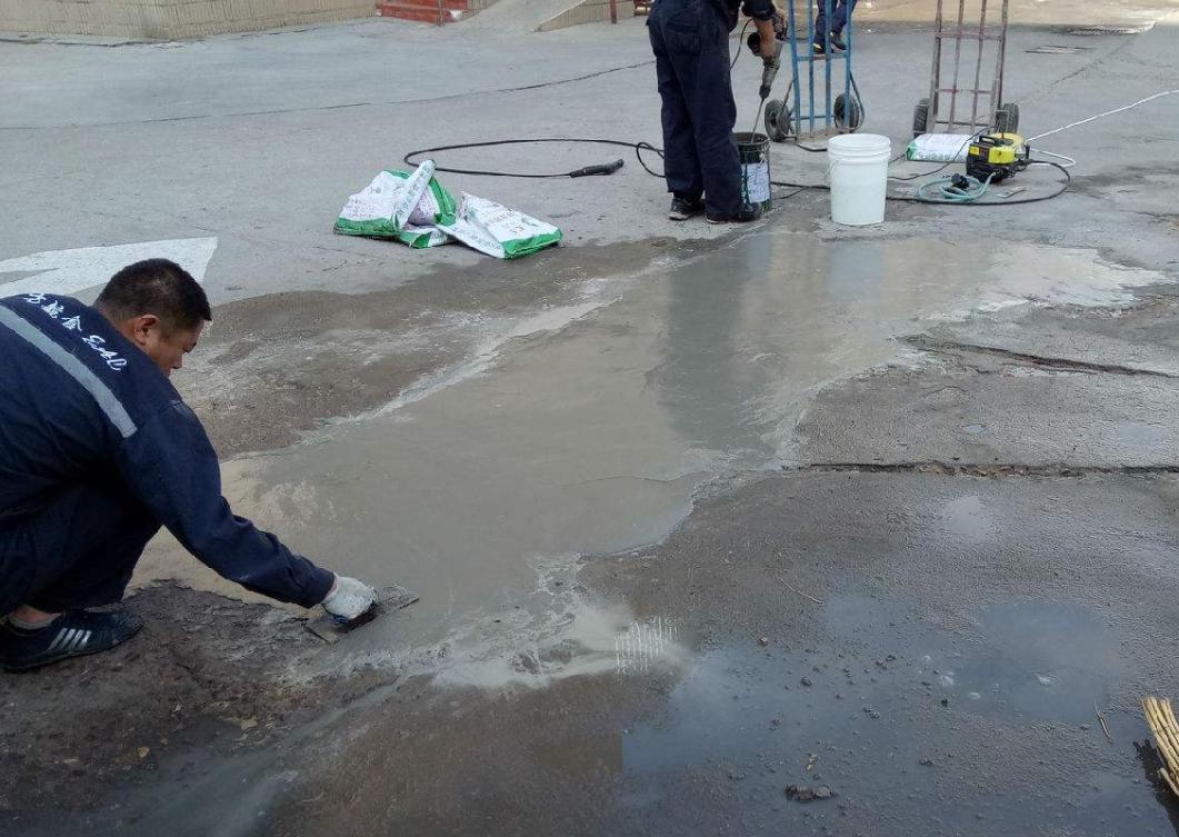 水泥地面起砂用什么修补最好,水泥地面起砂修复方法便宜