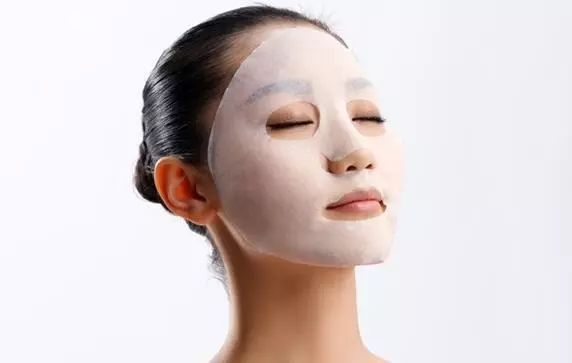 脸上有黑色素该怎么解决,有什么办法可以解决脸上的黑色素