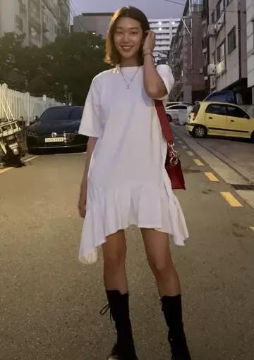 这个被嘲矮的超模火了！一脸硬伤，为啥还被Dior、Prada抢着宠？