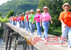 黎平县香草合唱团,贵州黎平快闪视频大全