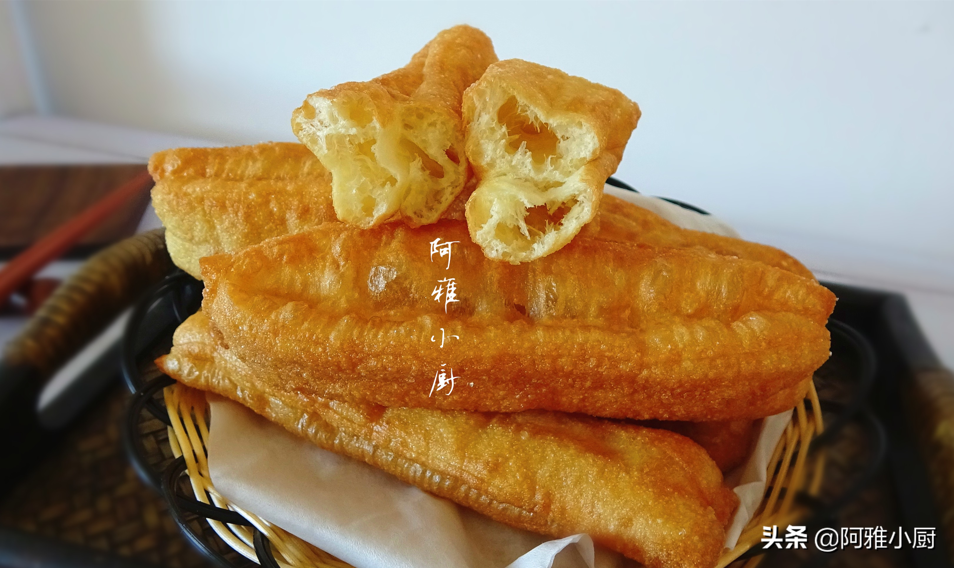 不加酵母和泡打粉做油条的做法,不用酵母用油条膨松剂能蒸包子