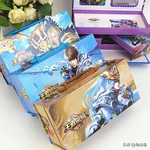 不同年代的文具盒,不同年代的文具盒里面的文具