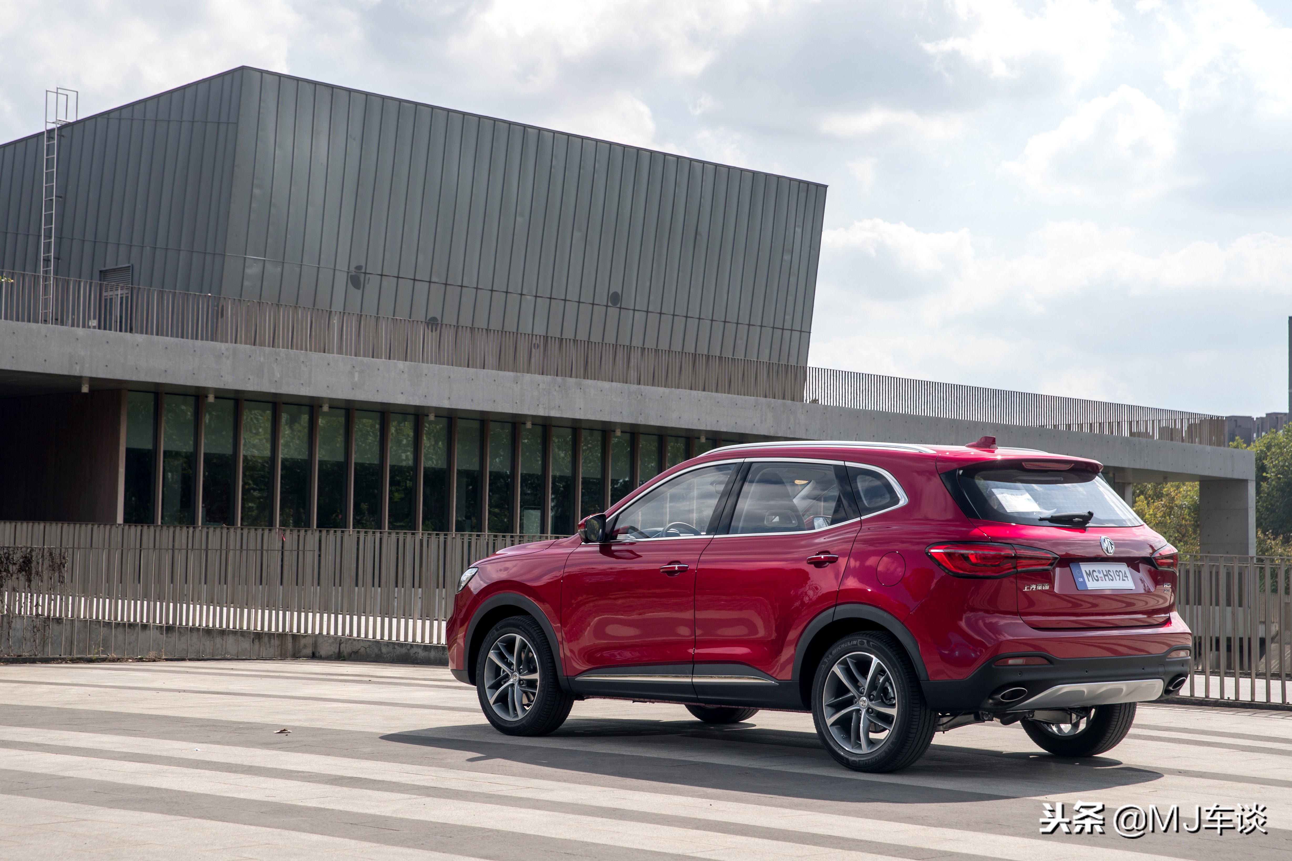 名爵hs20t自动两驱荷尔蒙劲取版,名爵hs20t自动豪华版试驾视频