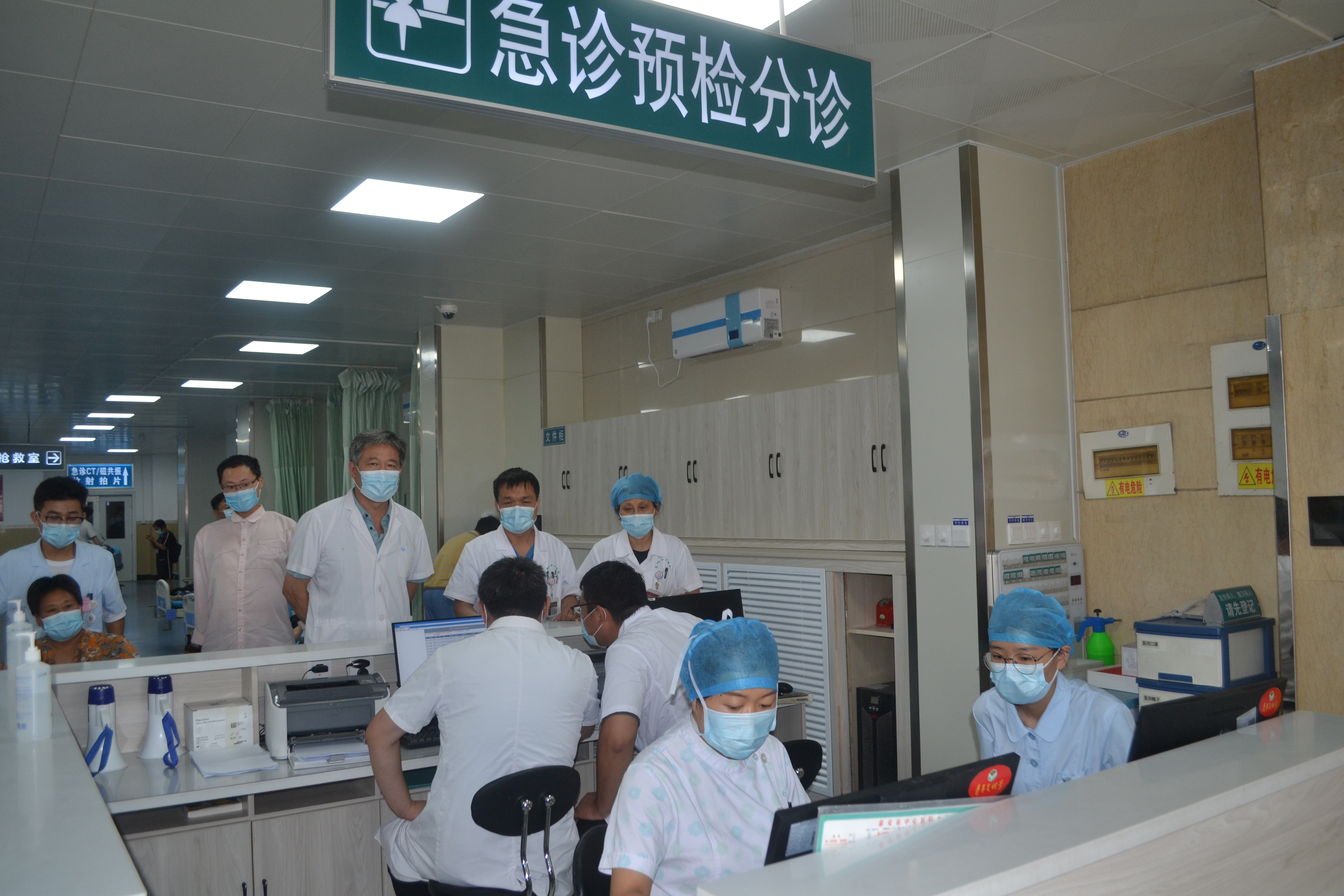 *安泰**市中心医院急诊医学中心：提“颜值”强“内功”筑牢生命防线