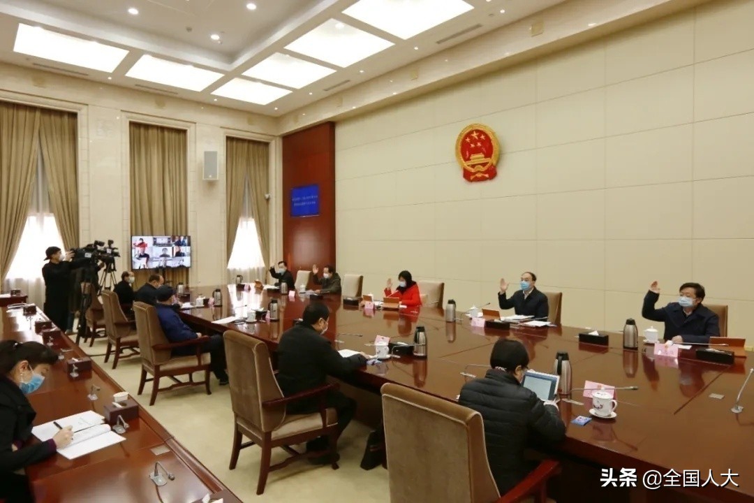 抗击疫情中的基层工作者,抗击新型冠状病毒人大代表在行动